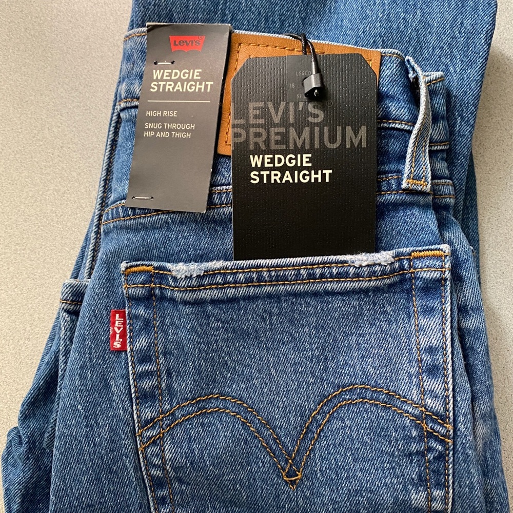 Brand new Levi’s Wedgie.